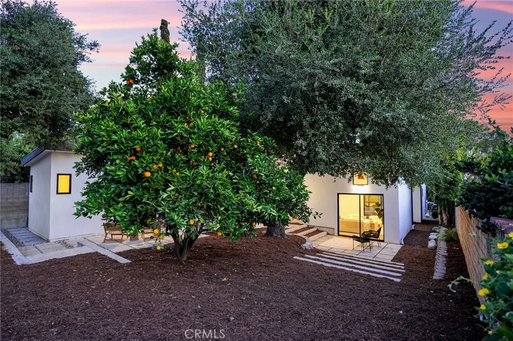 Additional image 125 of 325 W Grandview Avenue, Sierra Madre, CA 91024