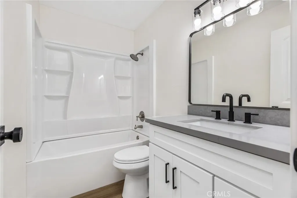 Additional image 84 of 579 W Mayberry Avenue, Hemet, CA 92543