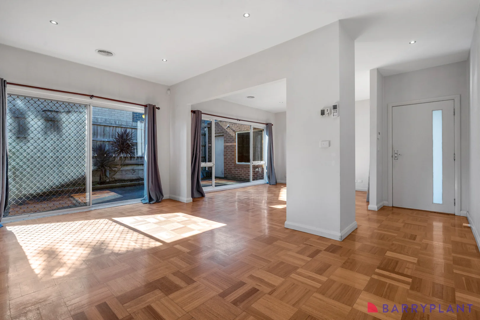 Additional image 2 of 2/9 Oulton Crescent, Reservoir VIC 3073