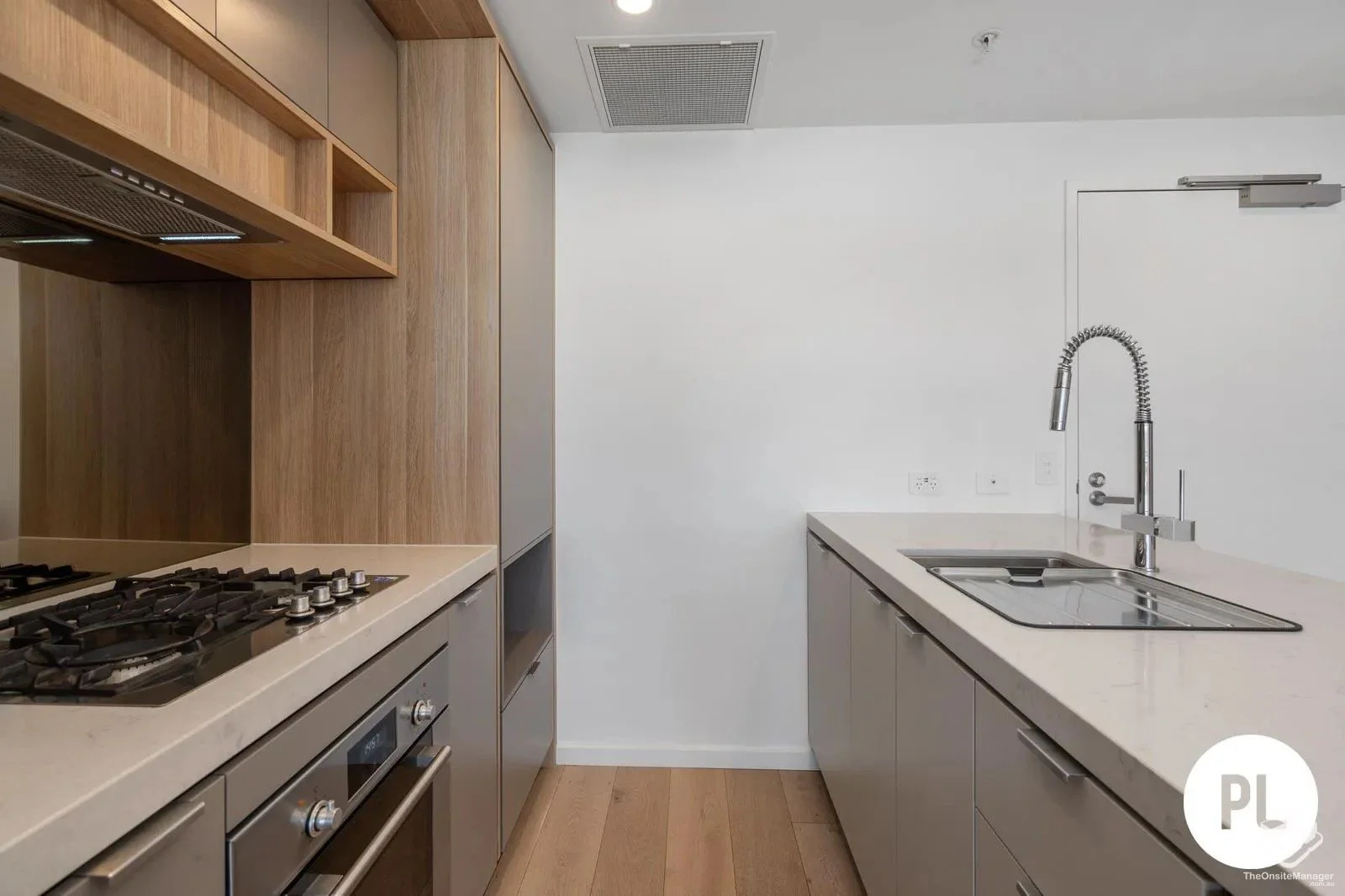 Additional image 4 of ID:21173596/17 Deshon Street, Woolloongabba QLD 4102