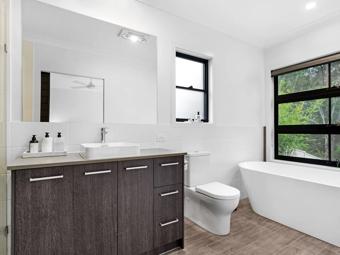 Additional image 8 of 20 Kingcrest Drive, Reedy Creek QLD 4227
