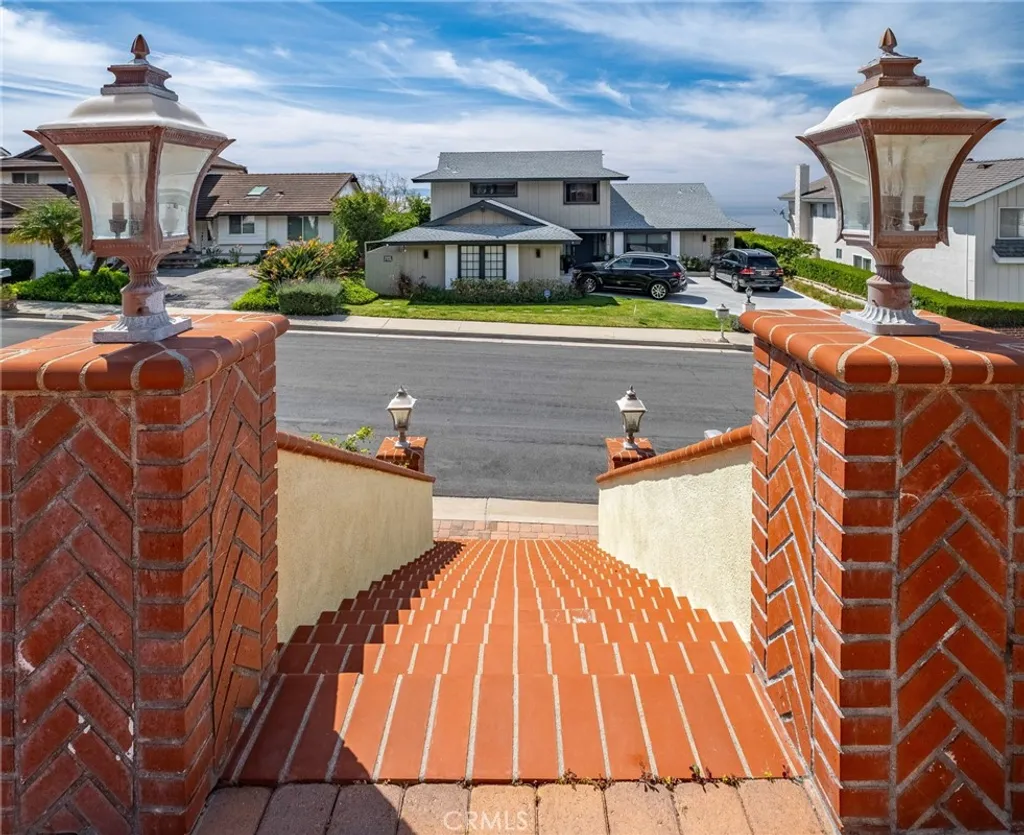 Additional image 4 of 3675 Vigilance Dr, Rancho Palos Verdes, CA 90275