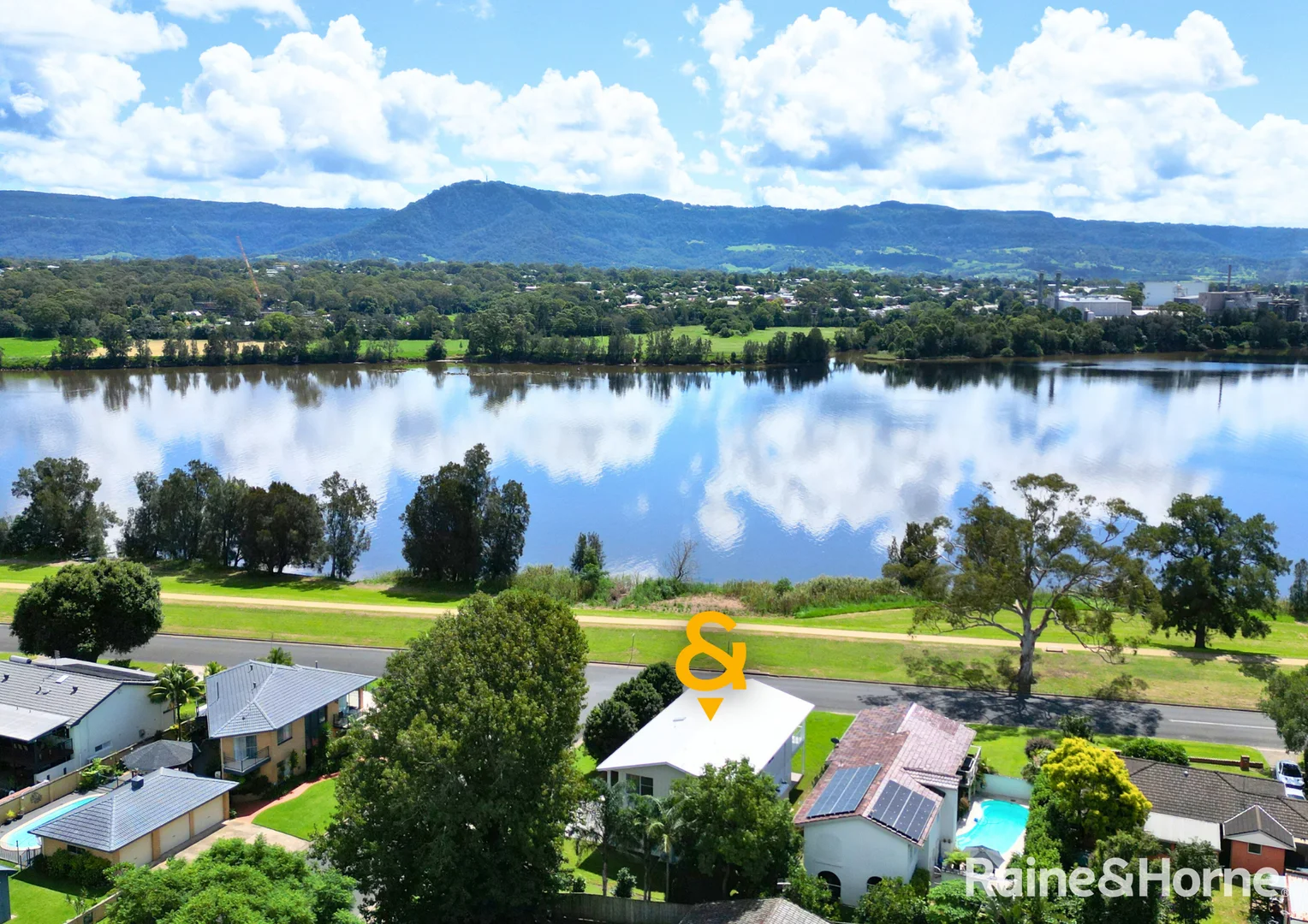 62 Riverview Road, Nowra NSW 2541