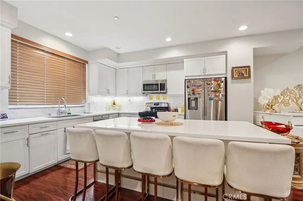 Additional image 45 of 13225 Victory Boulevard, Valley Glen, CA 91401