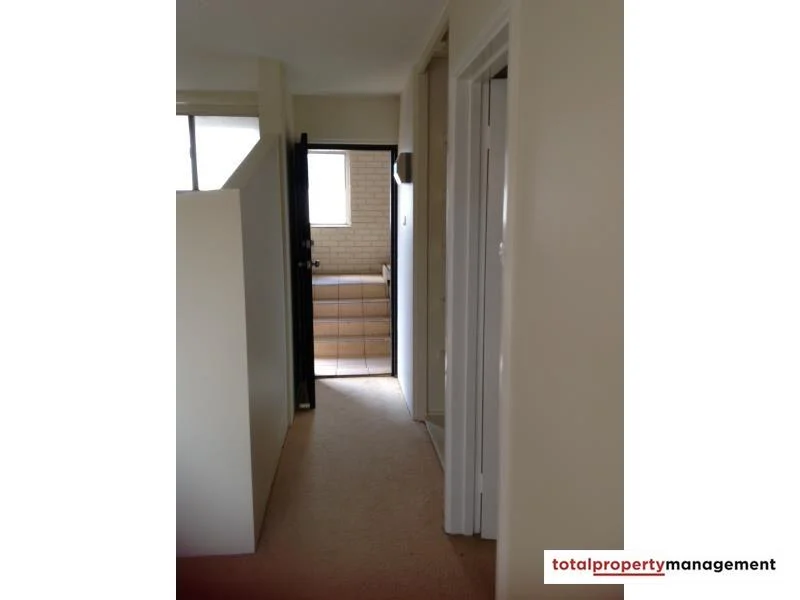 Additional image 3 of 2/58 Bennelong Crescent, Macquarie ACT 2614