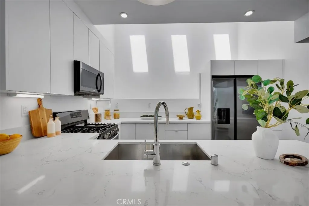 Additional image 8 of 6919 Knowlton Place, Los Angeles, CA 90045