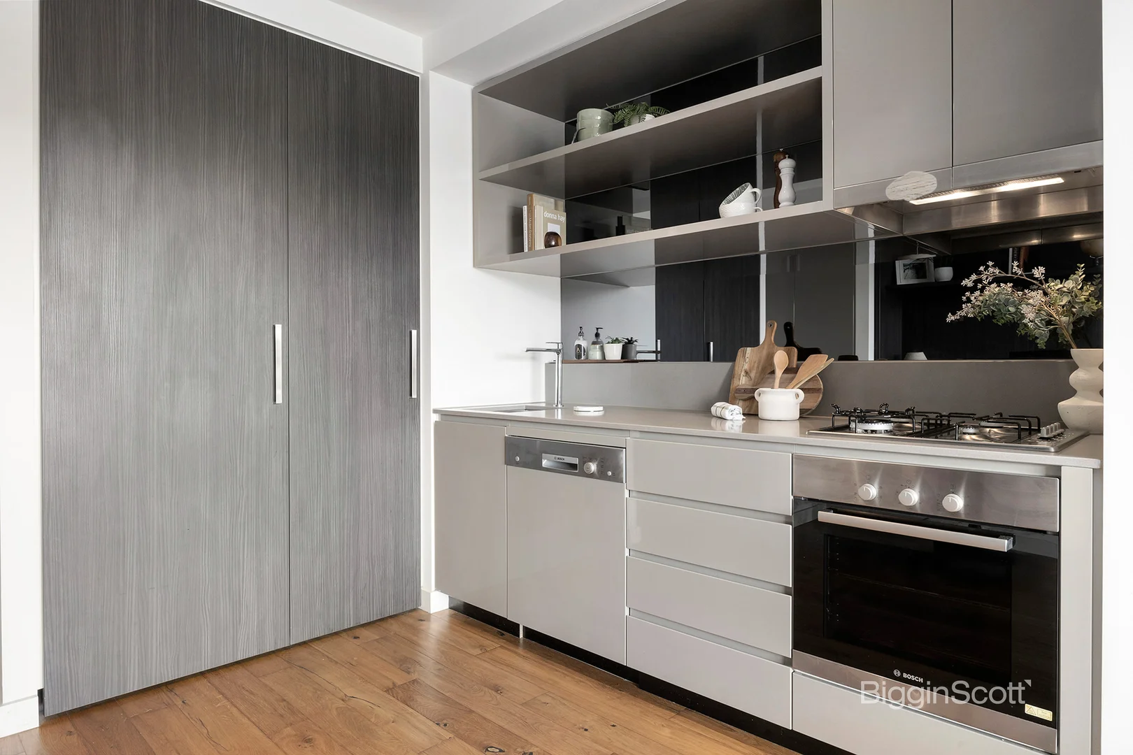 Additional image 2 of 405/2 Tweed Street, Hawthorn VIC 3122