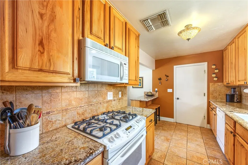 Additional image 43 of 919 Chestnut Avenue, Redlands, CA 92373
