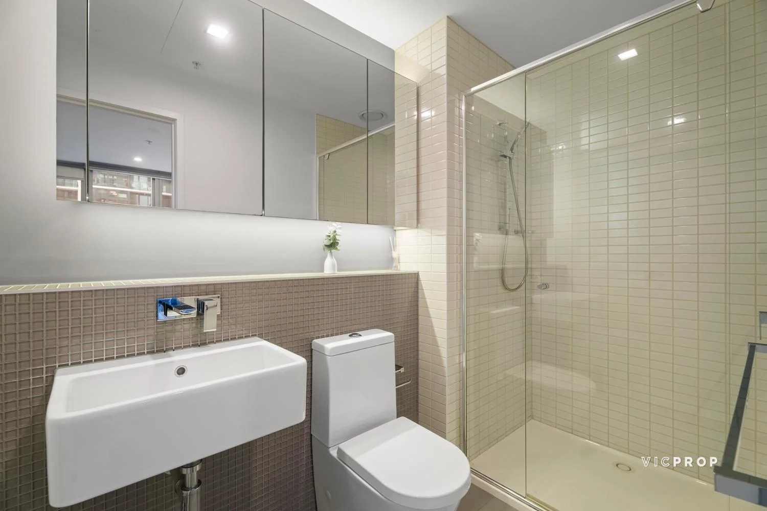 Additional image 8 of 1802/38 Rose Lane, Melbourne VIC 3000