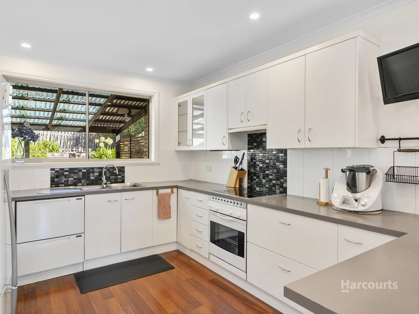 Additional image 11 of 9/69C Olinda Grove, Mount Nelson TAS 7007