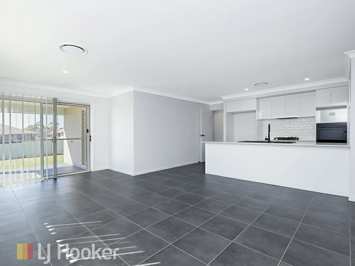 Additional image 2 of 28 Explorers Way, Westdale NSW 2340