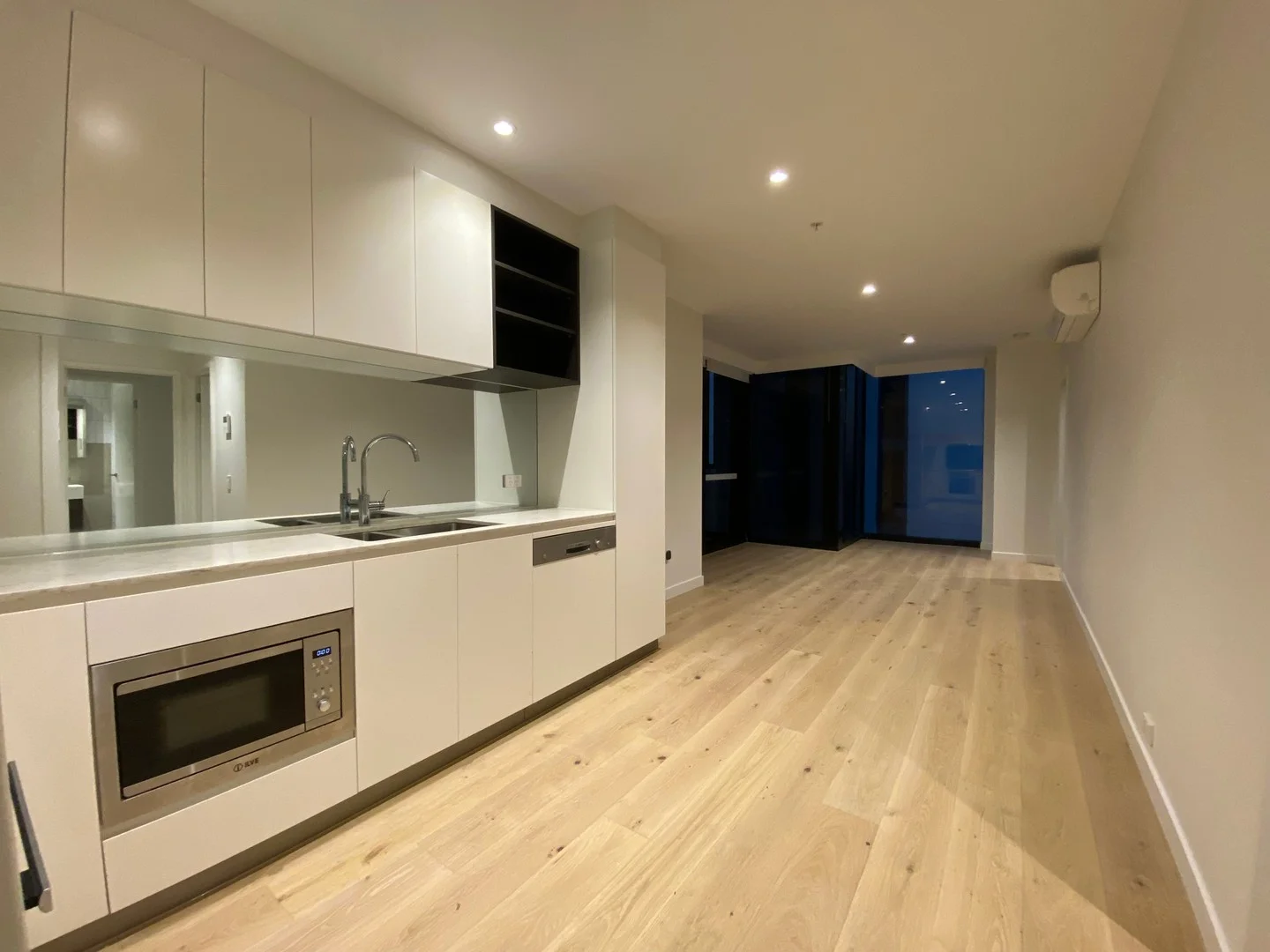 2503/245 City Road, Southbank VIC 3006