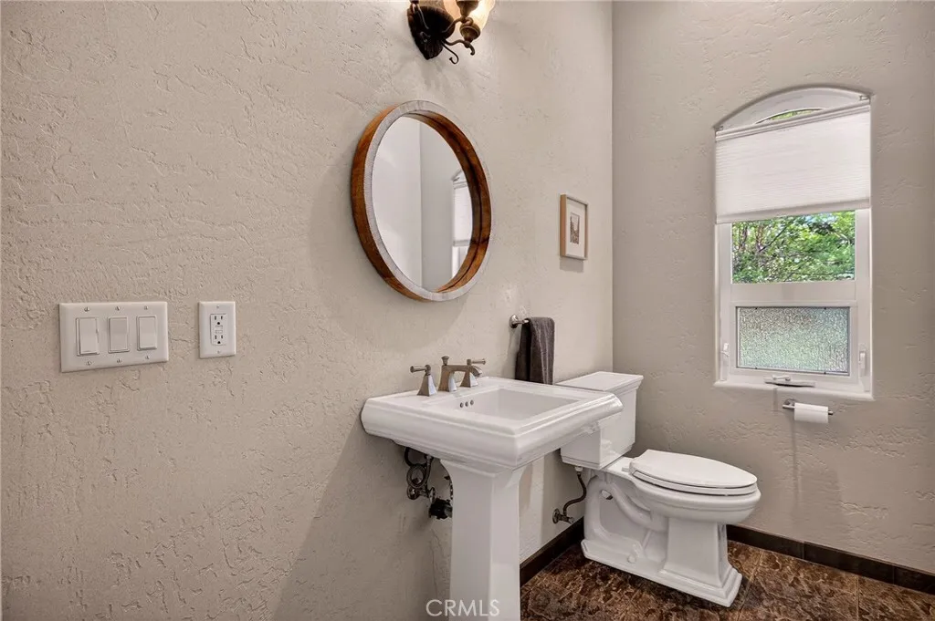 Additional image 105 of 14944 Woodland Park Dr, Forest Ranch, CA 95942