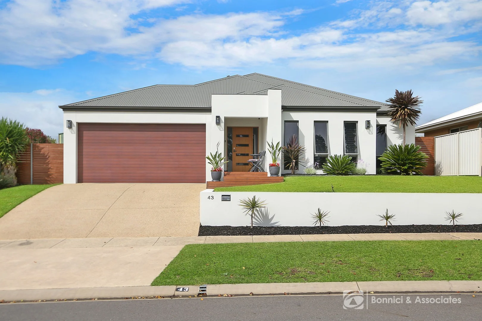 43 Craig Circuit, Leneva VIC 3691