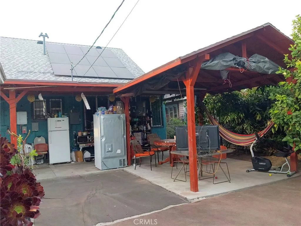 Additional image 26 of 1046 W 49th St, Los Angeles, CA 90037