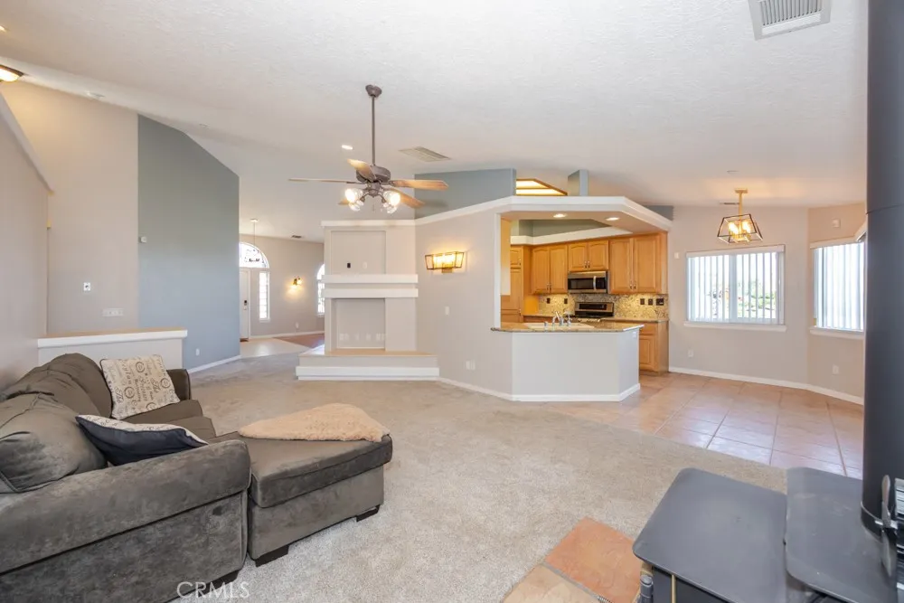 Additional image 41 of 7084 Aster Rd, Oak Hills, CA 92344