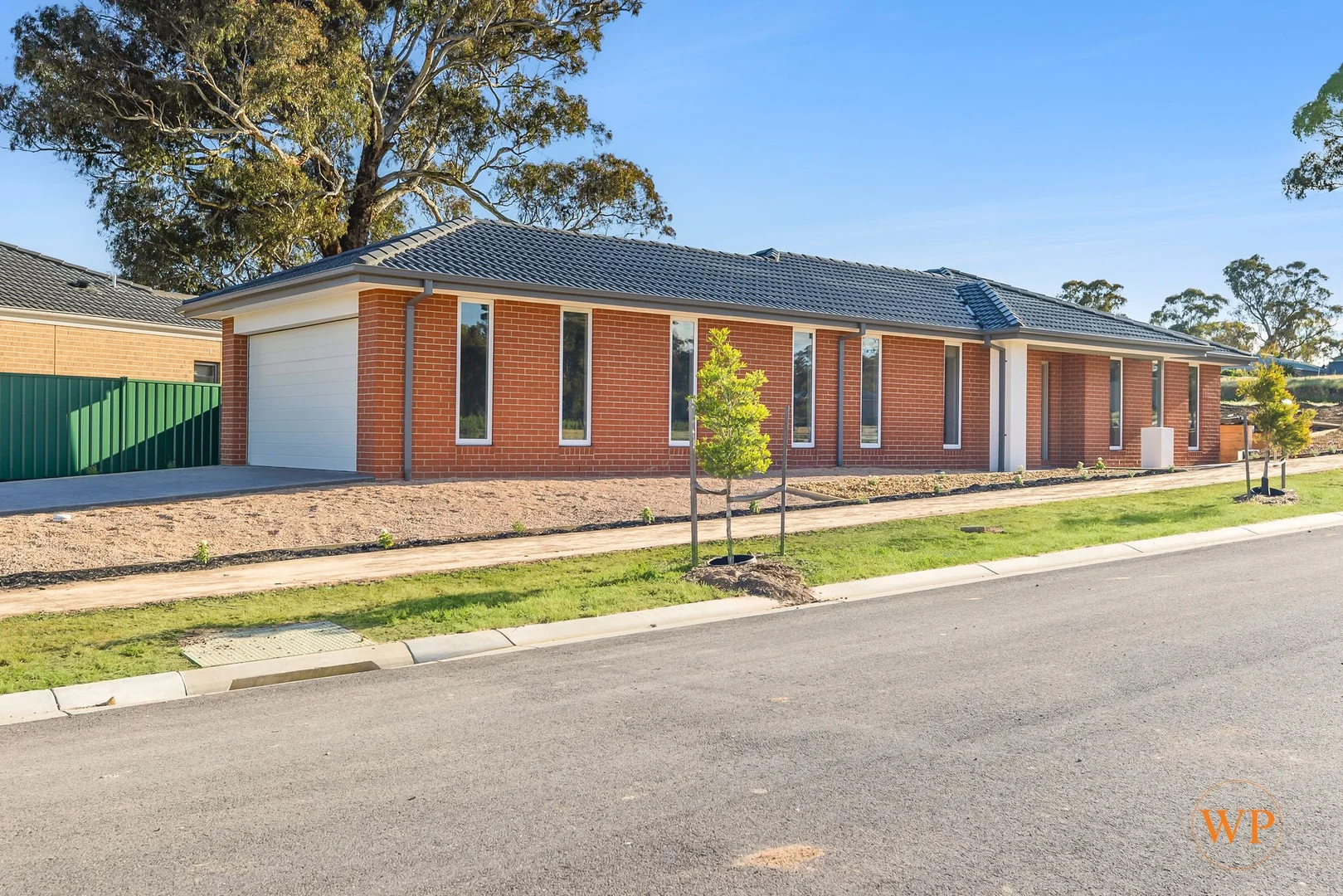 9 Epacris Crescent, Broadford VIC 3658 photo 2