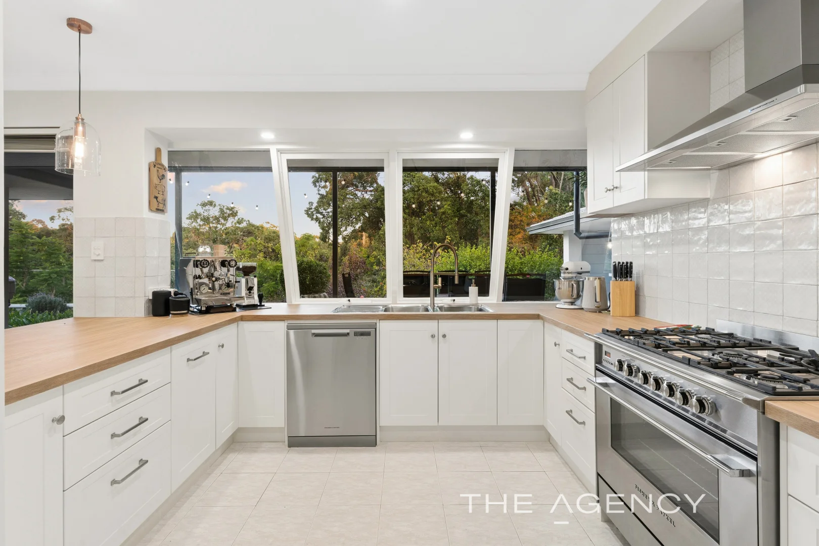 Additional image 15 of 4 Pettit Place, Lesmurdie WA 6076