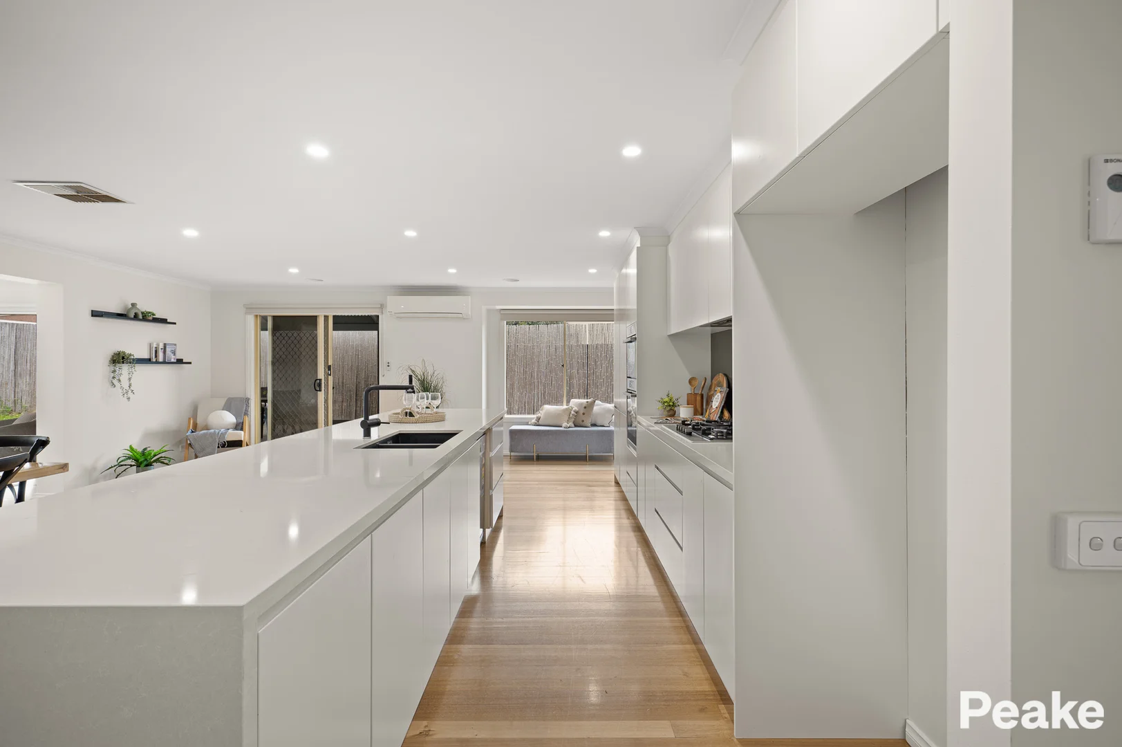Additional image 5 of 2 Petrel Place, Berwick VIC 3806