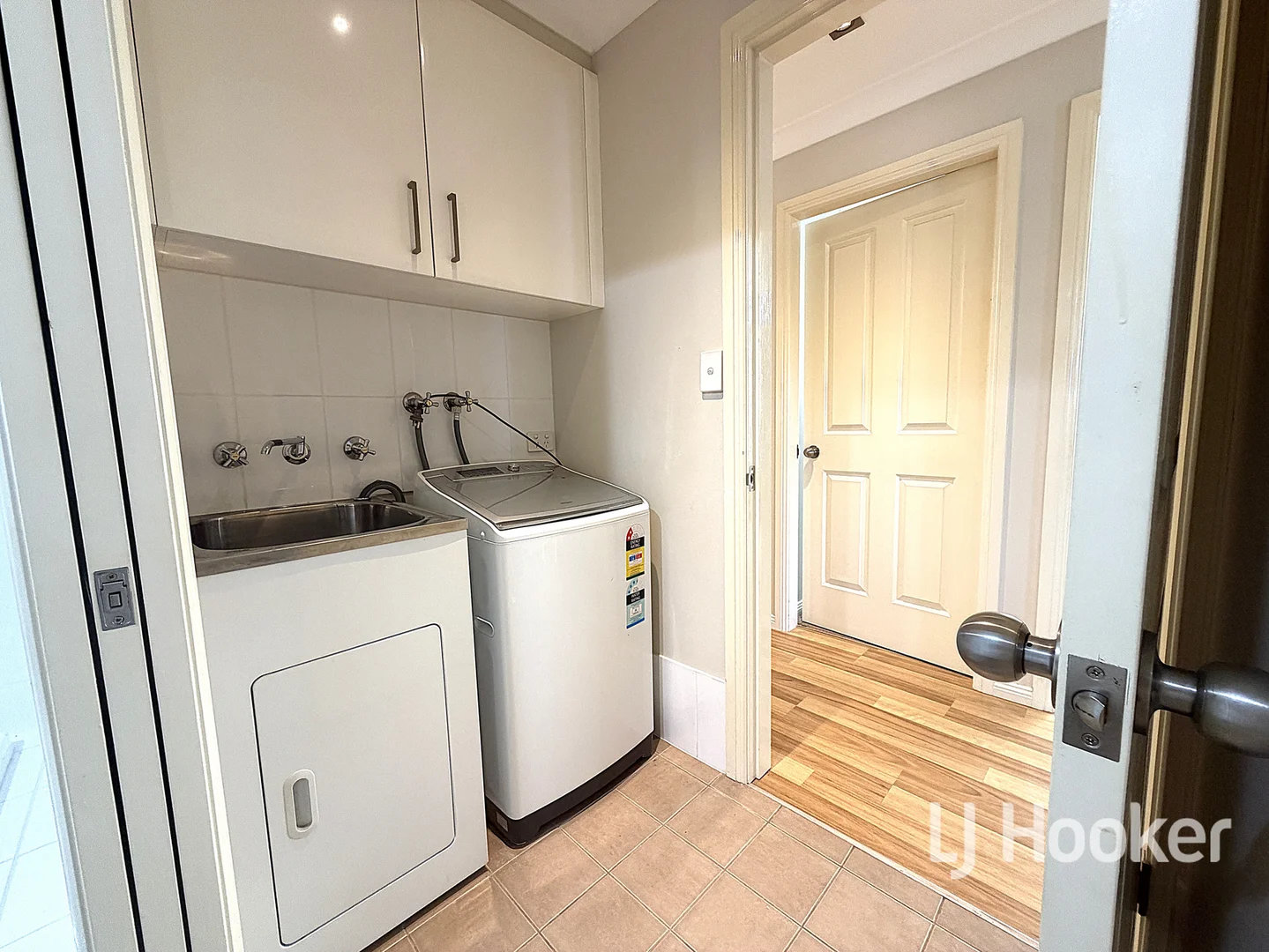 Additional image 7 of 11B Cloonan Terrace, Inverell NSW 2360