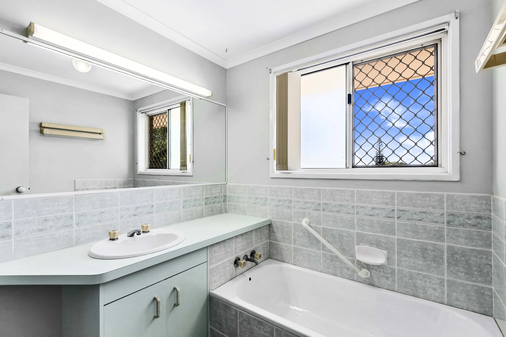 Additional image 14 of 440 Boat Harbour Drive, Torquay QLD 4655
