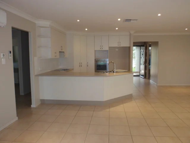 Additional image 3 of 25 Mayfair Drive, Emerald QLD 4720