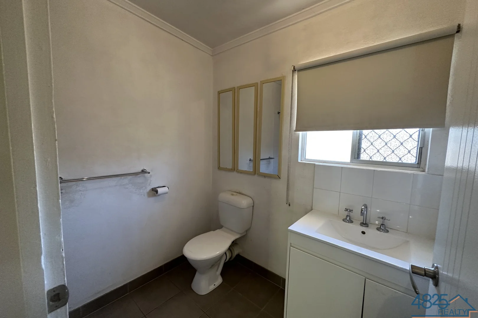 Additional image 5 of 2/8 Alice Street, Mount Isa QLD 4825