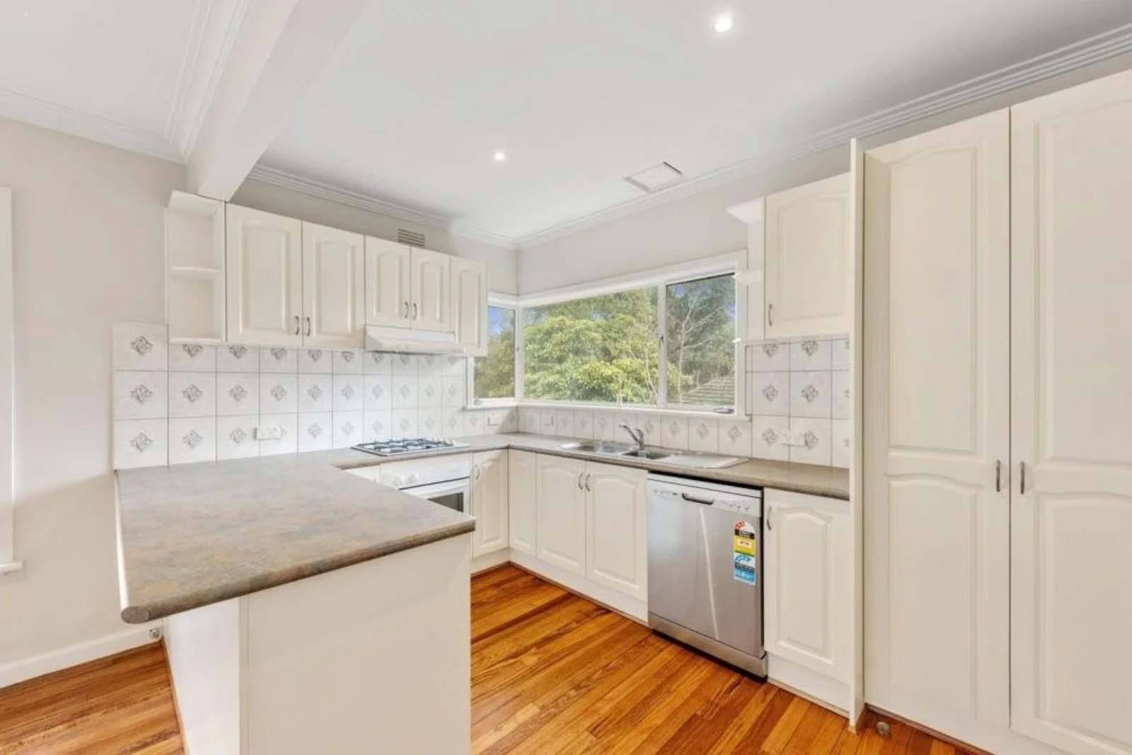 Additional image 3 of 66 Fernside Avenue, Briar Hill VIC 3088