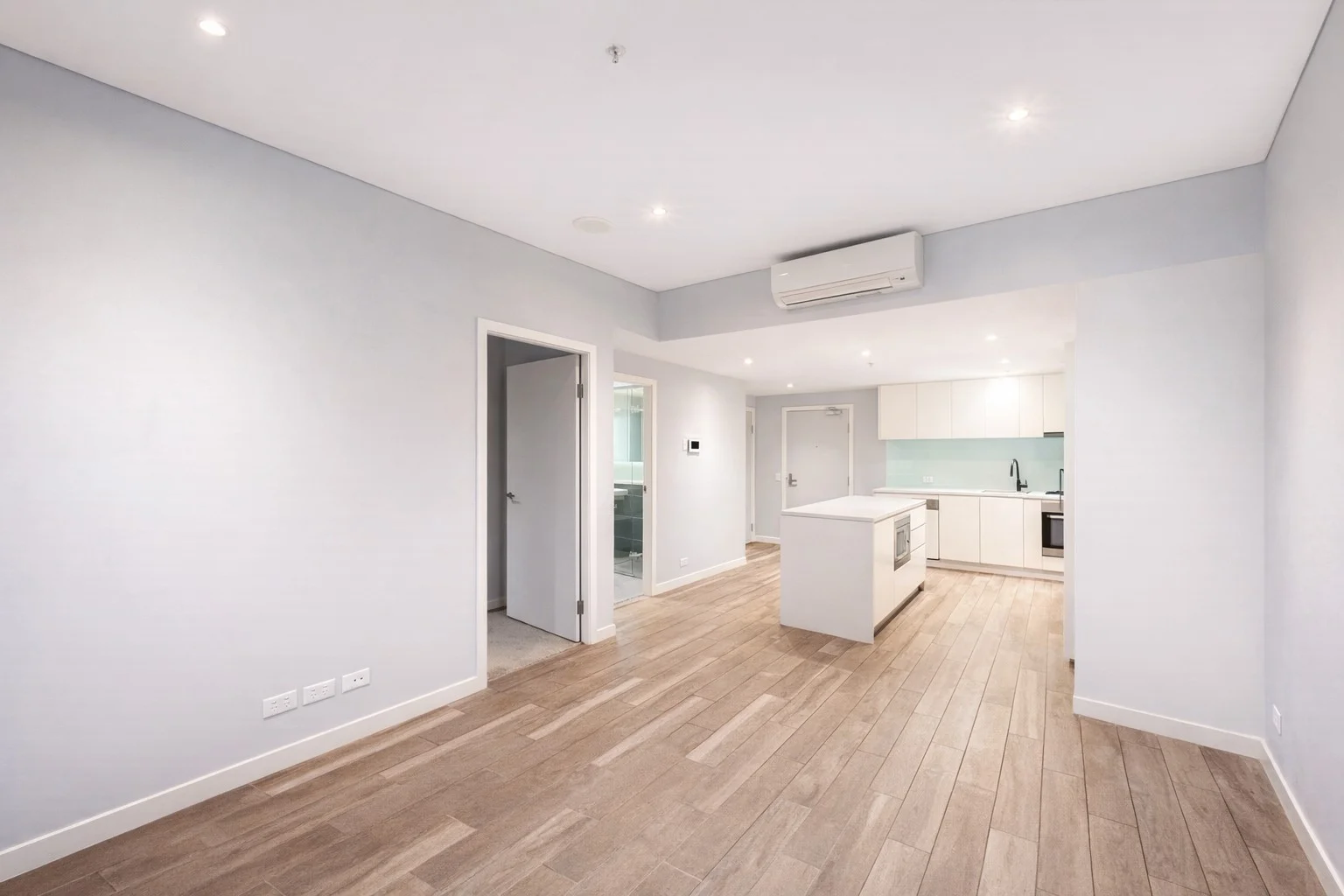 Additional image 2 of 915/3 Foreshore Place, Wentworth Point NSW 2127