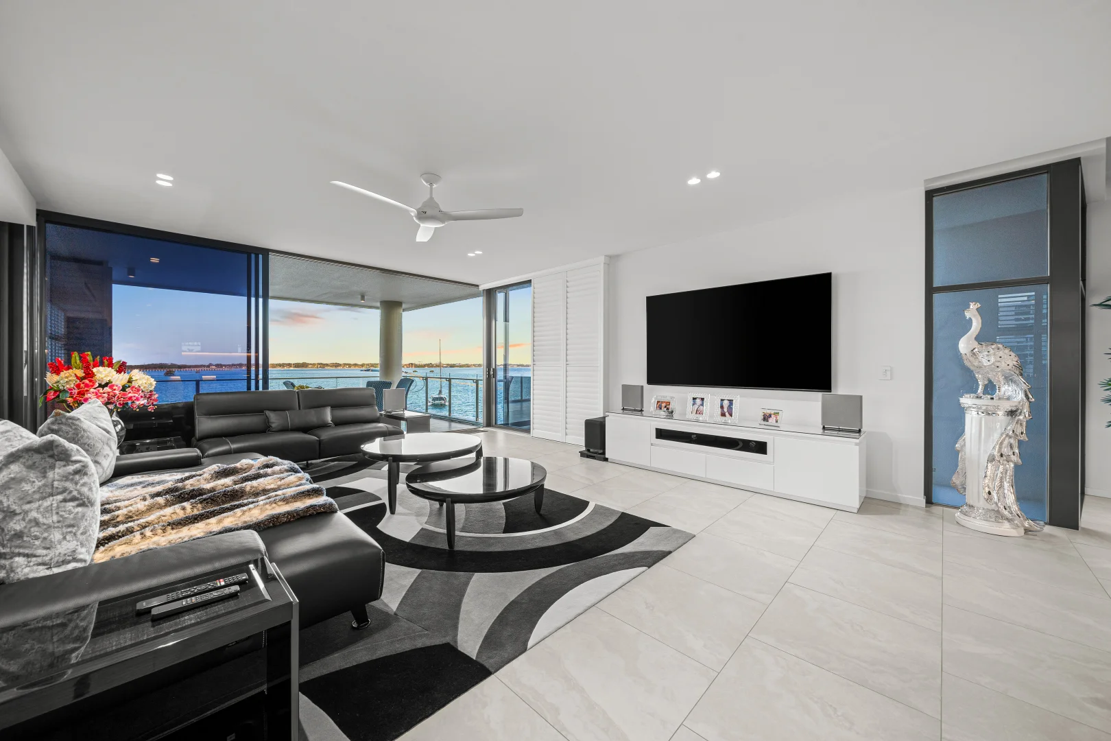 Additional image 16 of 401/286 Marine Parade, Labrador QLD 4215