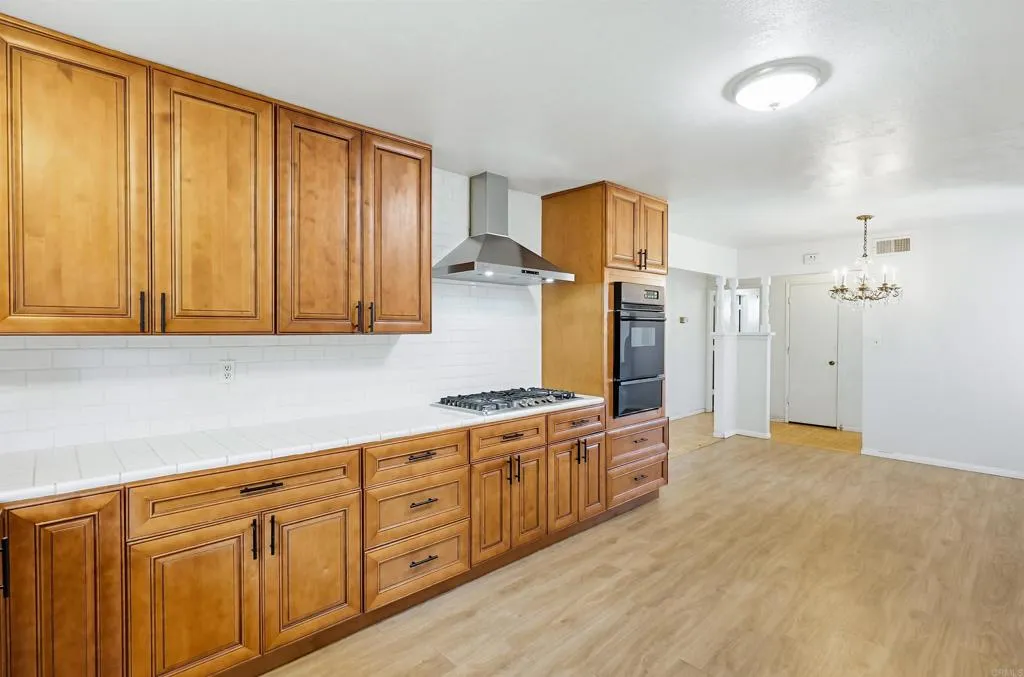 Additional image 18 of 7128 Jacmar Avenue, San Diego, CA 92114