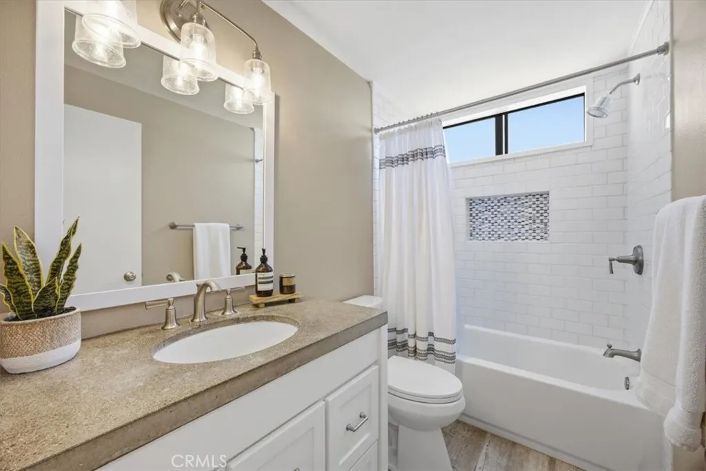 Additional image 50 of 215 W Palm Avenue Unit 301, El Segundo, CA 90245