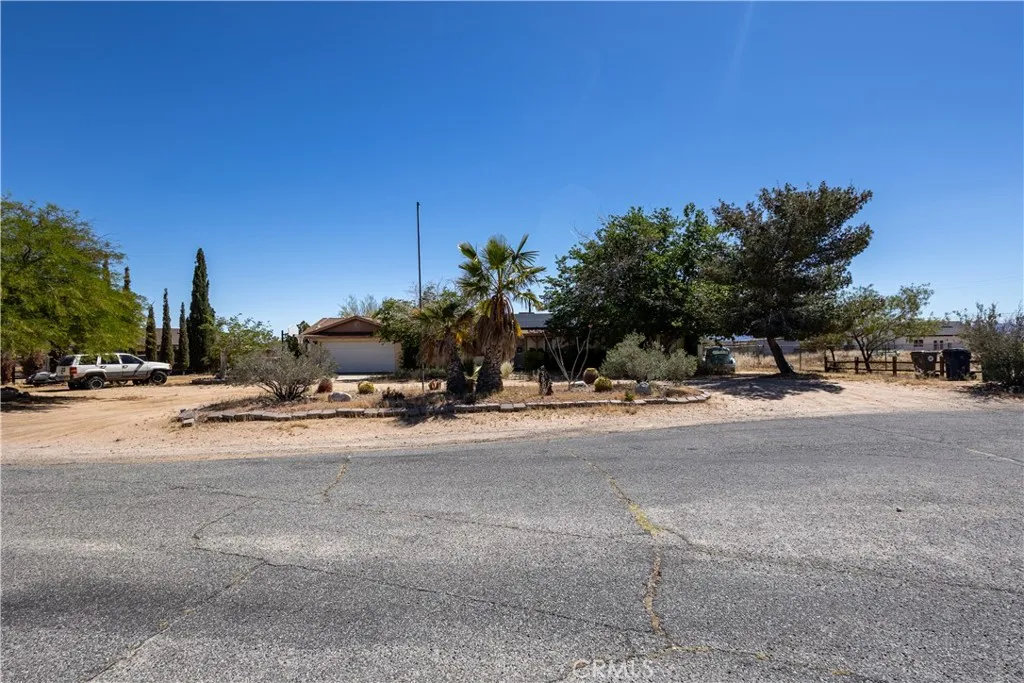 Additional image 2 of 3809 Hanford Ave, Yucca Valley, CA 92284