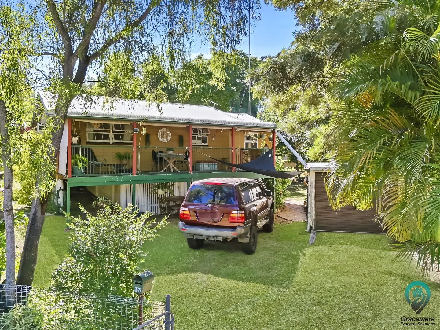 33 Thompson Avenue, Mount Morgan QLD 4714