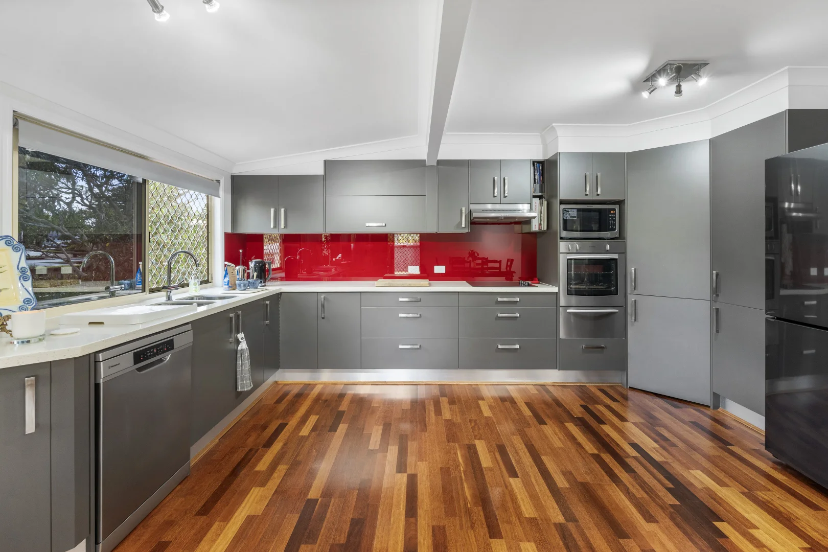 Additional image 8 of 65 Evergreen Avenue, Loganlea QLD 4131