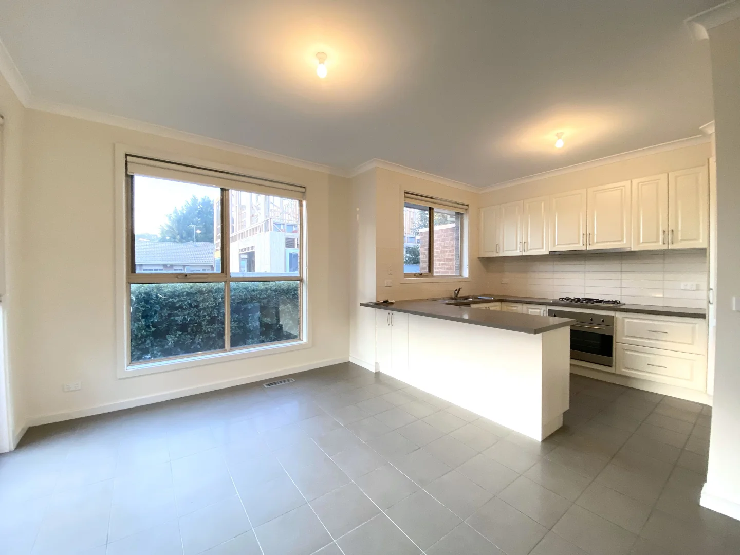 Additional image 10 of 3/5 Pine Tree Avenue, Glen Waverley VIC 3150