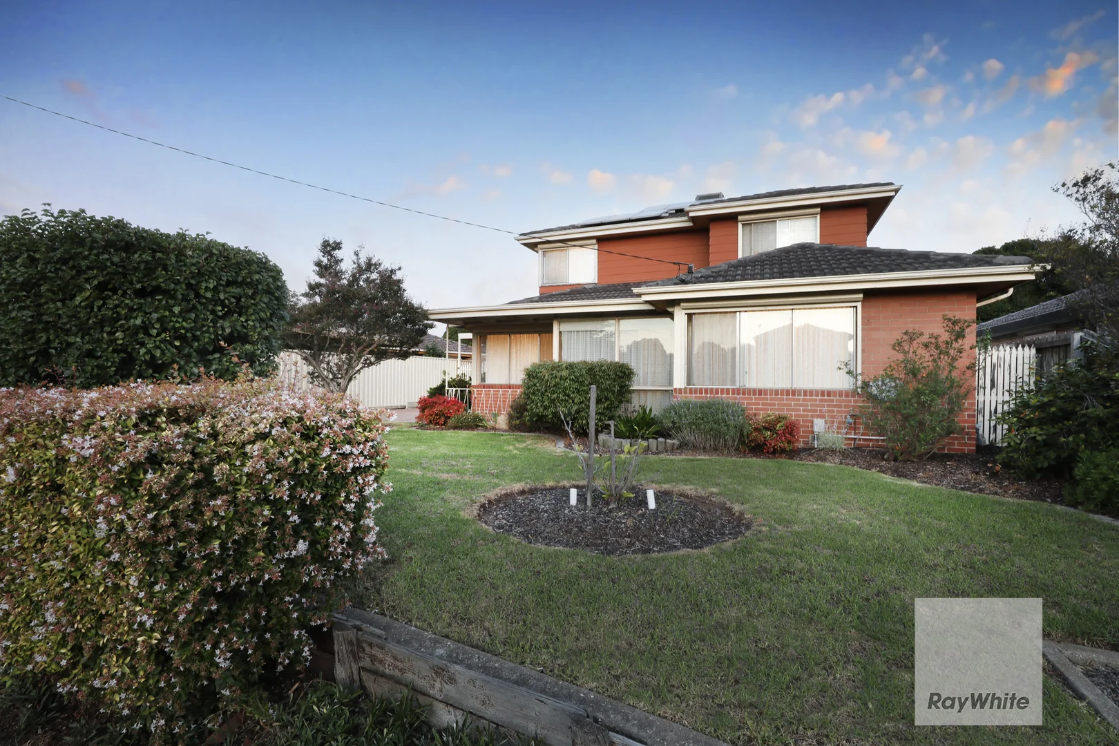 150 Carrick Drive, Gladstone Park VIC 3043 photo 3