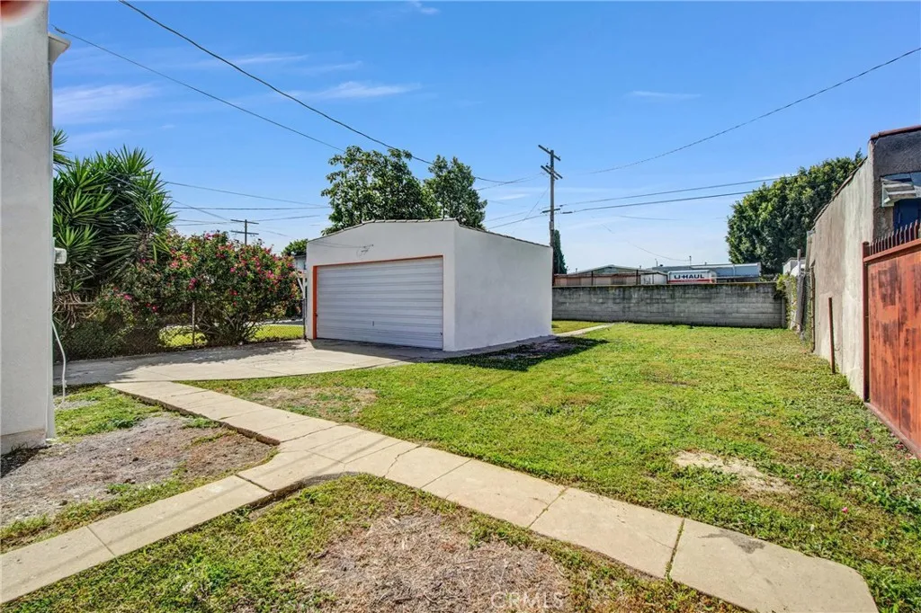 Additional image 26 of 914 E 83rd Street, Los Angeles, CA 90001