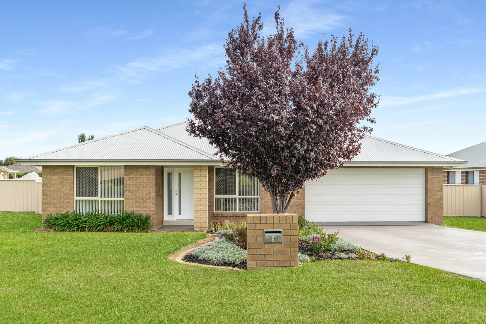 9 Poplars Drive, Orange NSW 2800