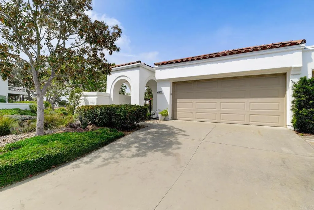 4609 Zamora Way, Oceanside, CA 92056 photo 2