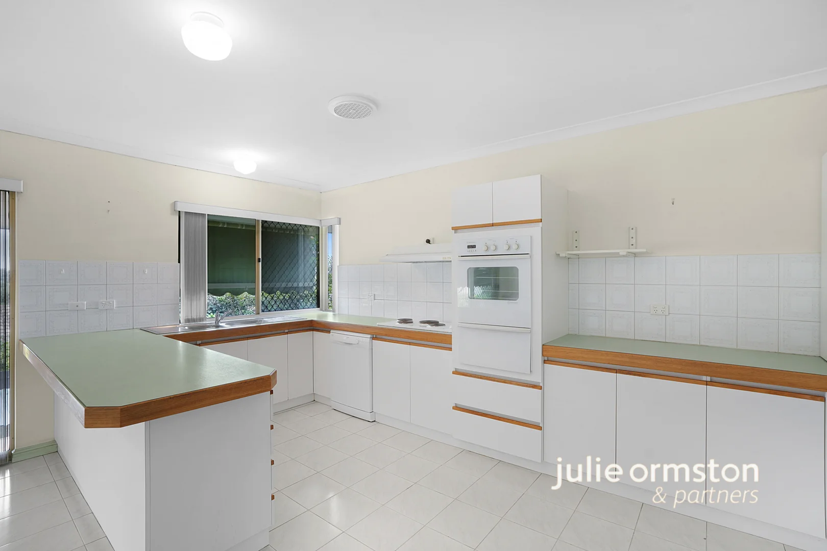 Additional image 14 of 40 The Crest, Woodvale WA 6026