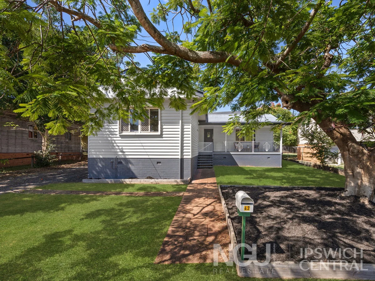 42 Pemberton Street, Booval QLD 4304