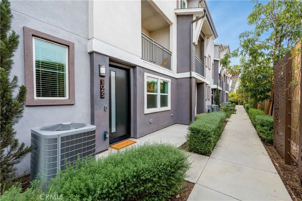 Additional image 3 of 1065 Sage Ln, Gardena, CA 90247
