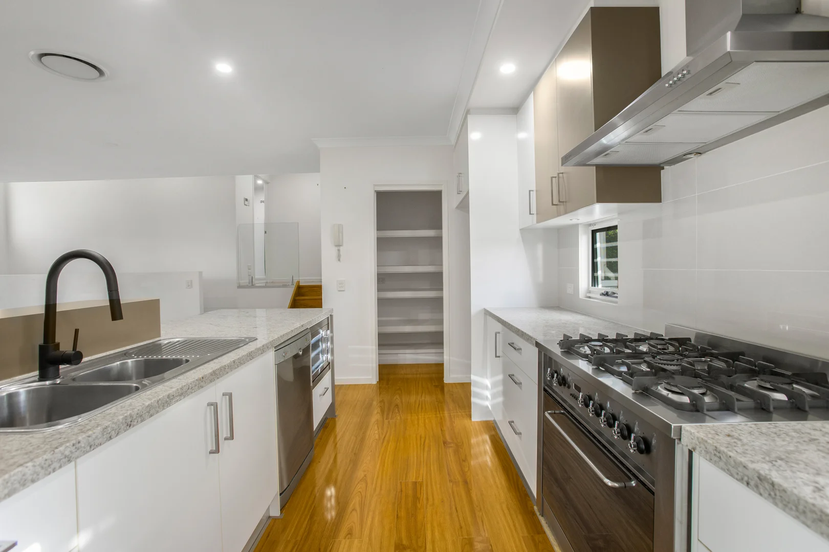 Additional image 3 of 2/1 Harbour Heights Lane, Kuluin QLD 4558