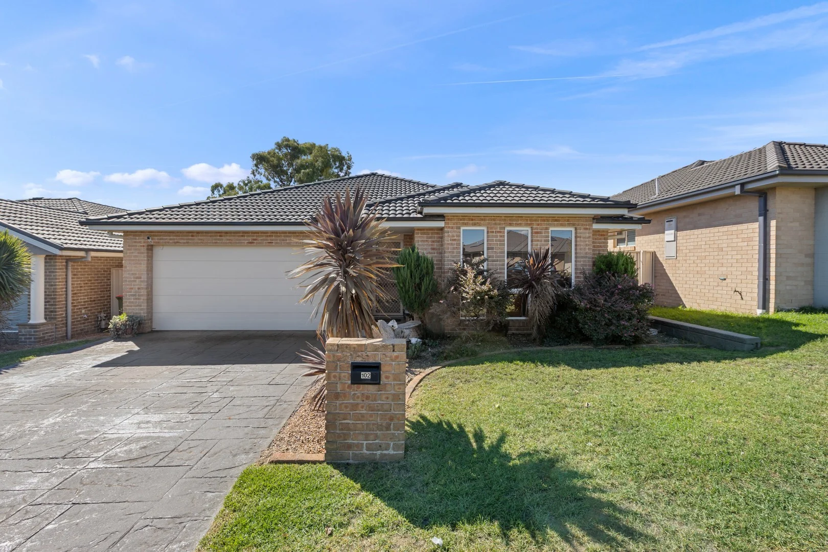 102 Diamond Drive, Orange NSW 2800