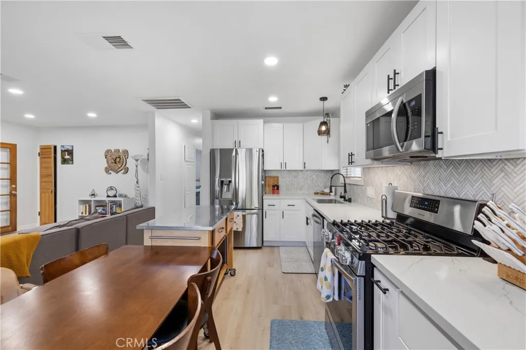 Additional image 84 of 25048 Wheeler Rd, Newhall, CA 91321