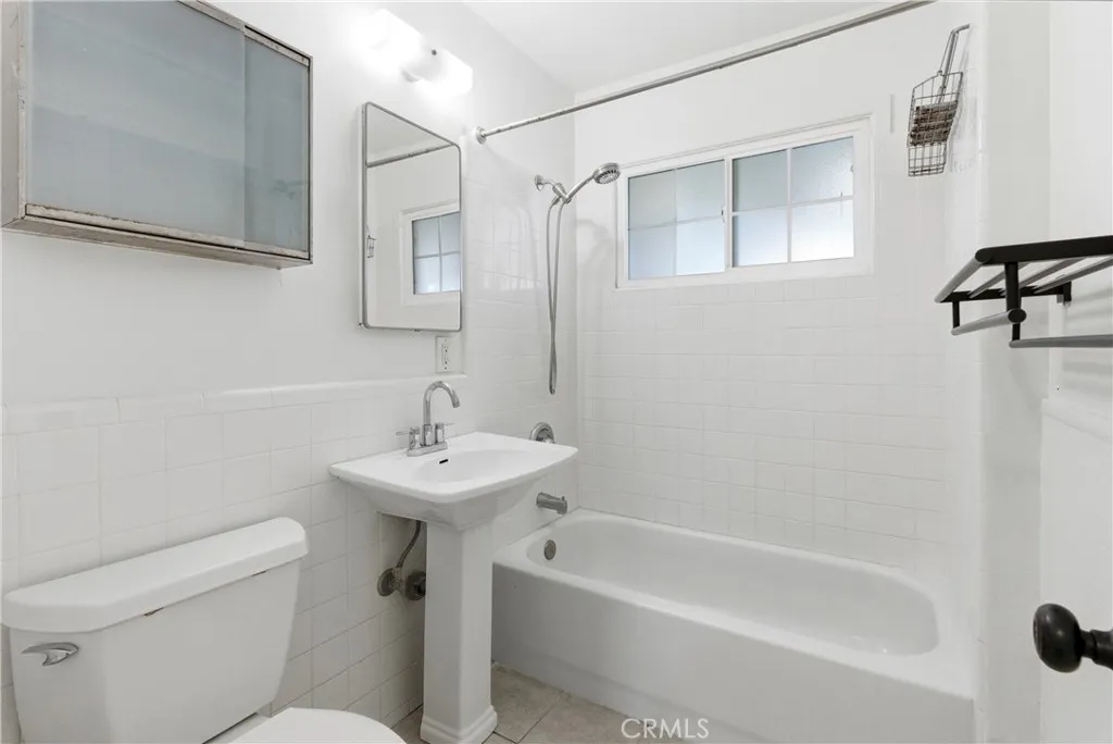 Additional image 44 of 186 Buoy St, Costa Mesa, CA 92627