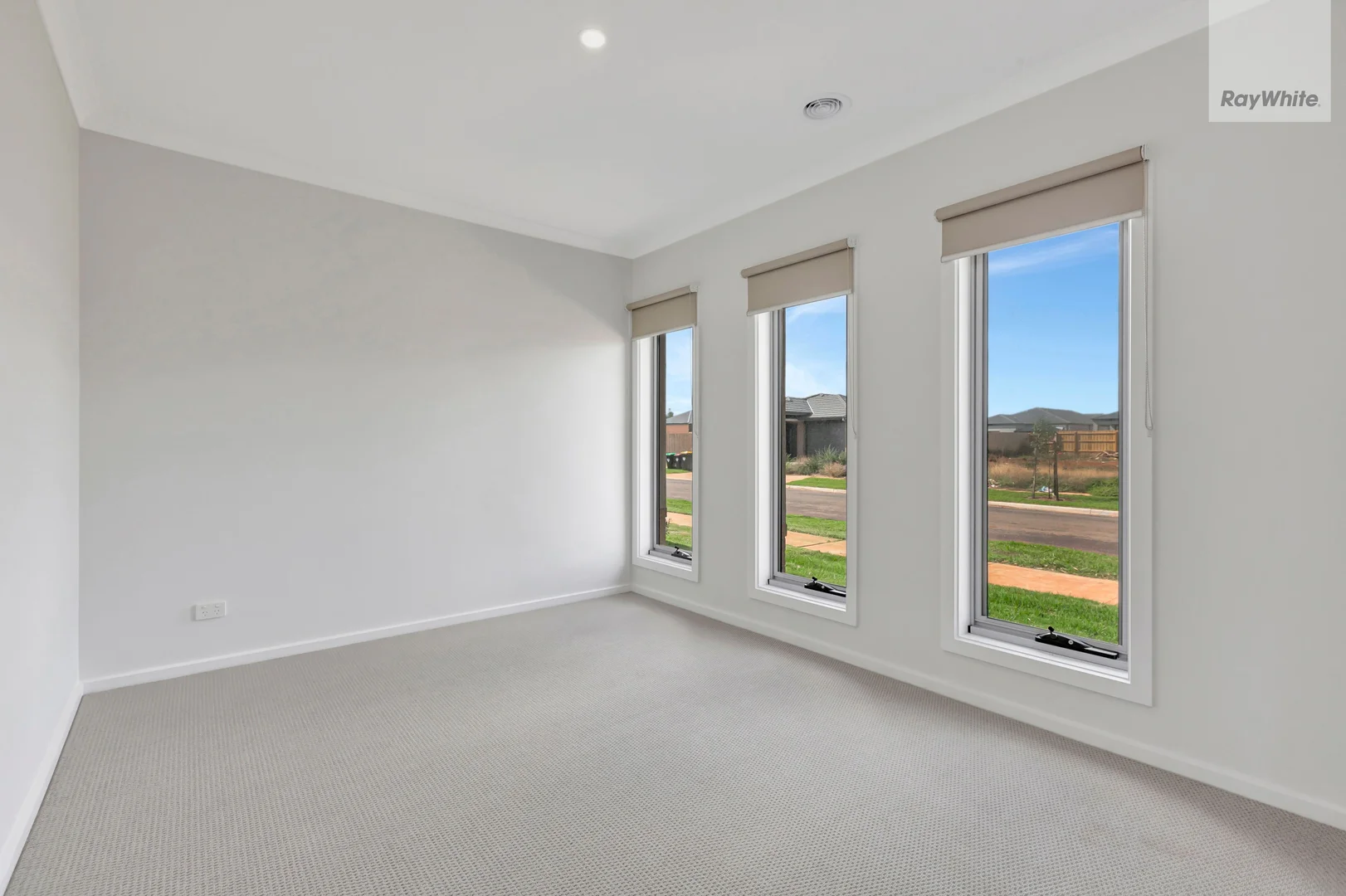 Additional image 6 of 21 Bluestar Grove, Thornhill Park VIC 3335