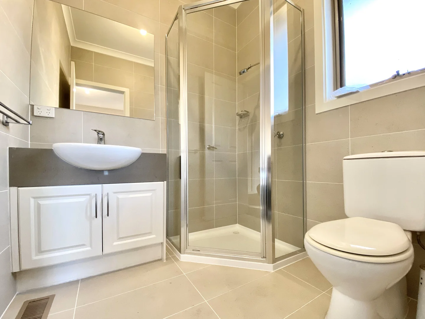Additional image 2 of 3/5 Pine Tree Avenue, Glen Waverley VIC 3150