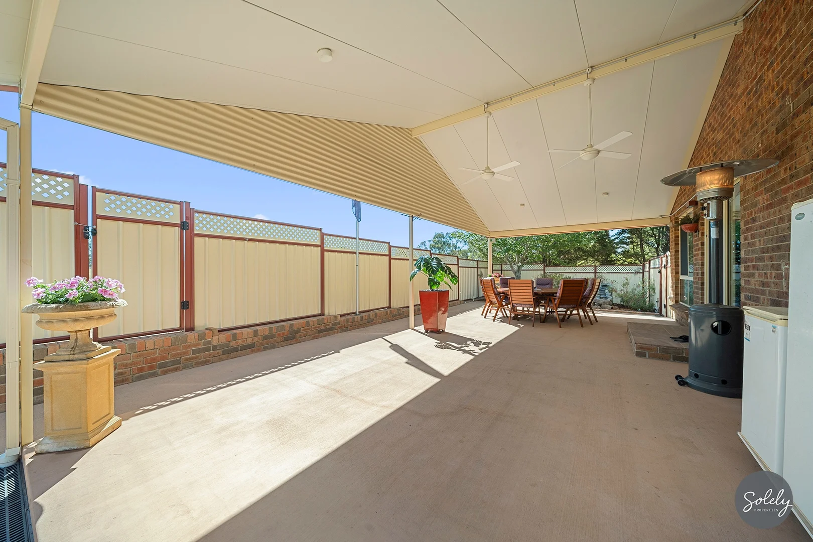 Additional image 16 of 2 Fingleton Crescent, Gordon ACT 2906
